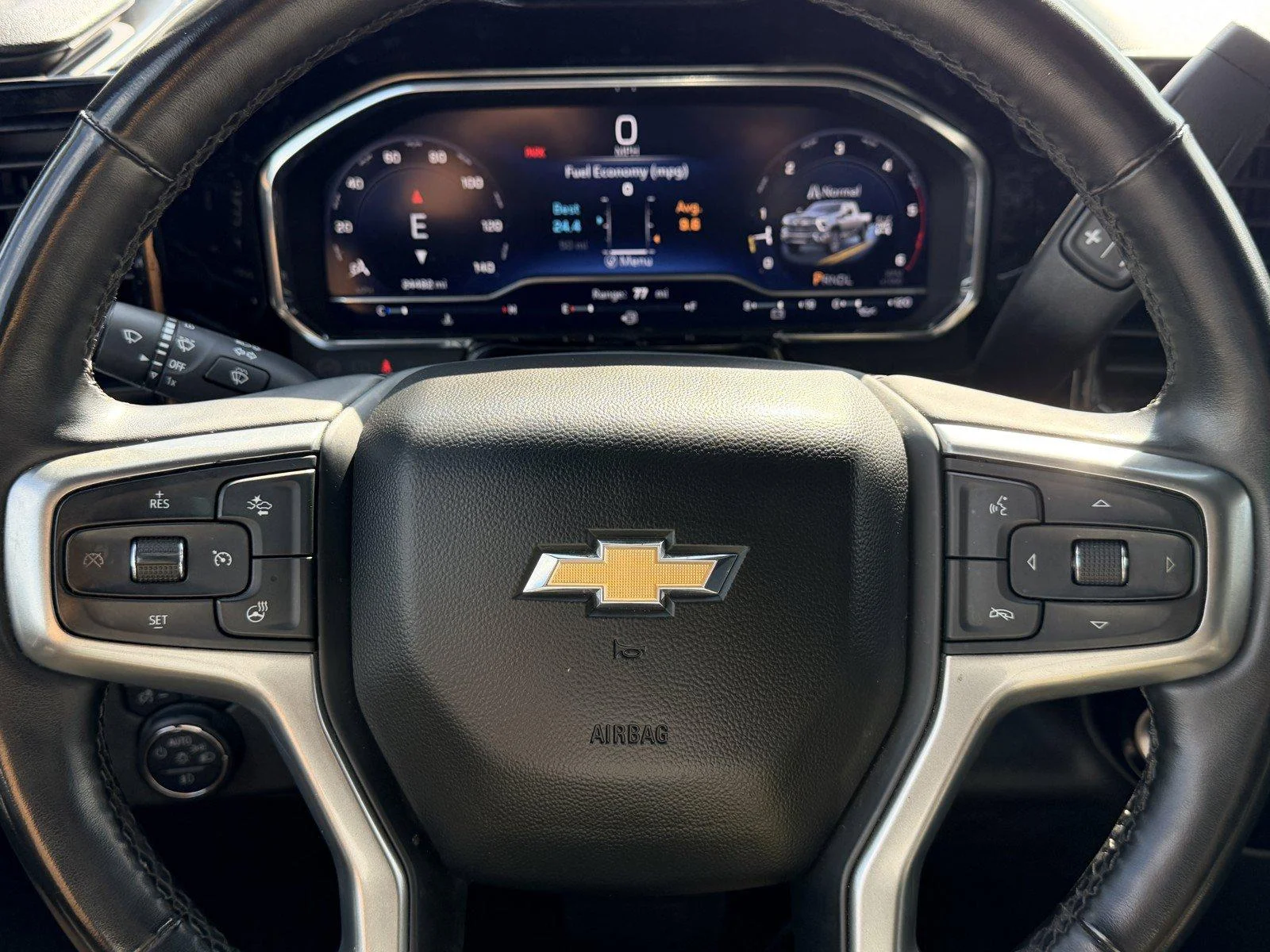 Used 2025 Summit White Chevrolet LT image 24