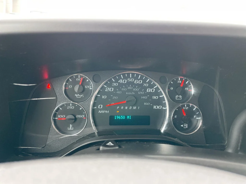 Used 2024 Summit White Chevrolet 2500 image 11