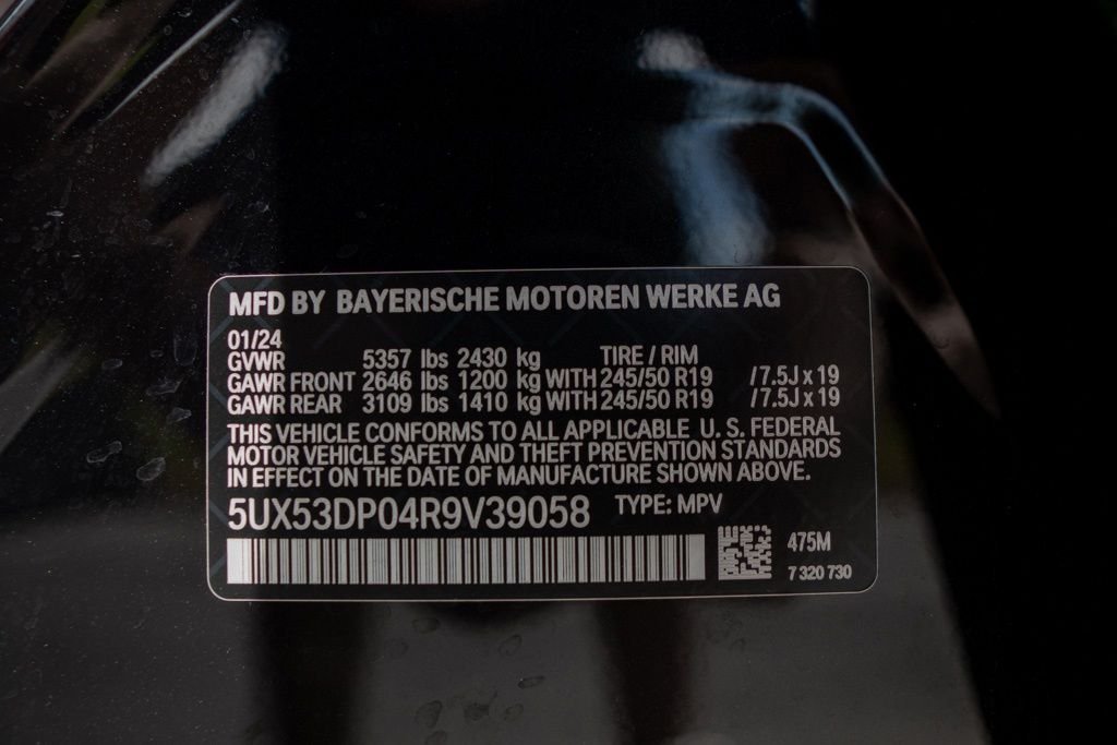 Used 2024 Black Sapphire Metallic BMW xDrive30i image 48