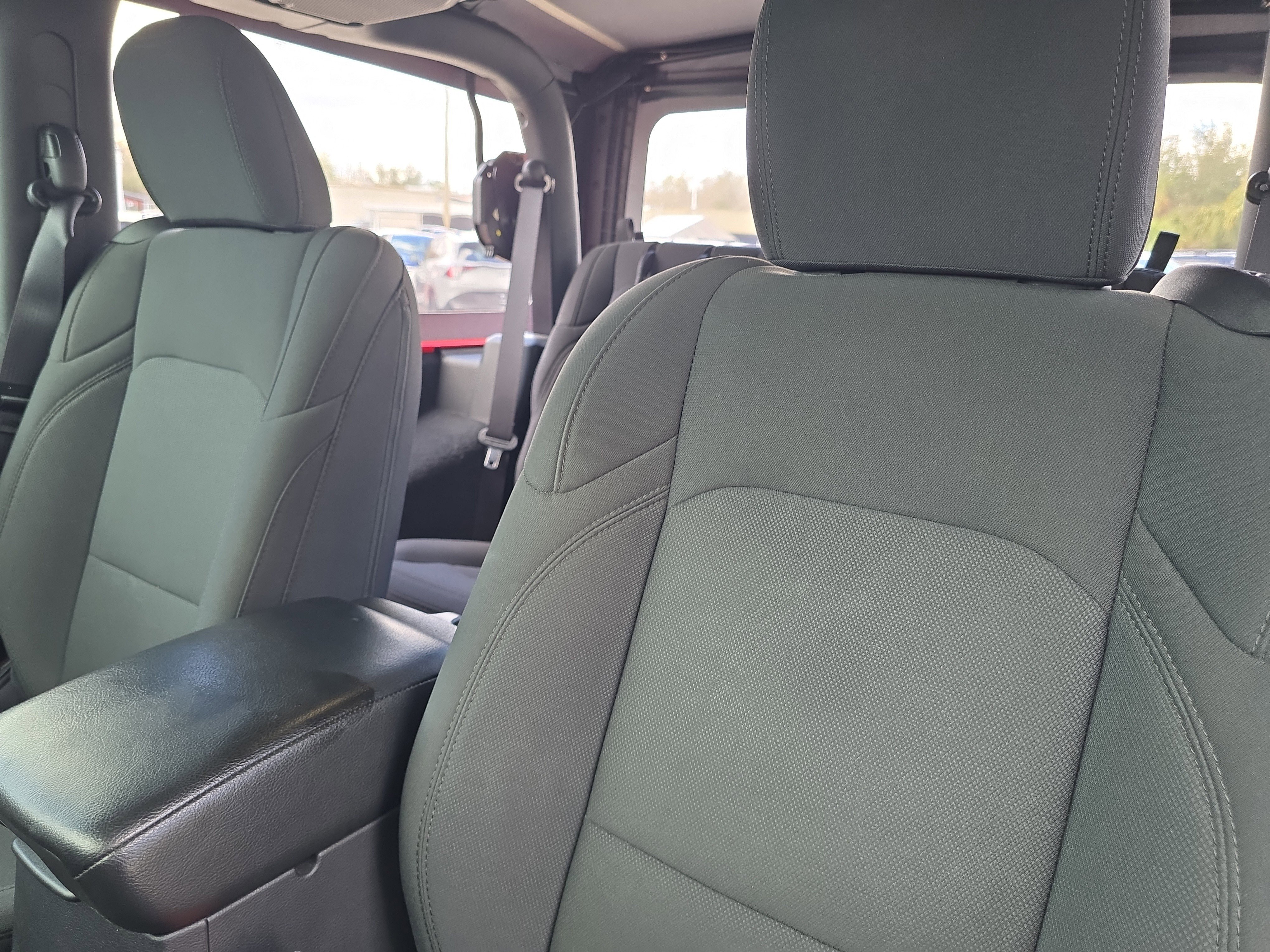 2021 Jeep Wrangler Sport - Photo 18