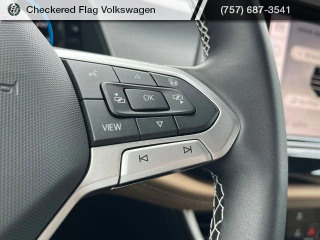 New 2026 White Volkswagen 2.0T SE w/Technology image 36