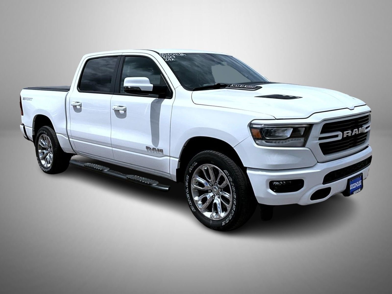 Used 2023 White Ram Laramie image 3