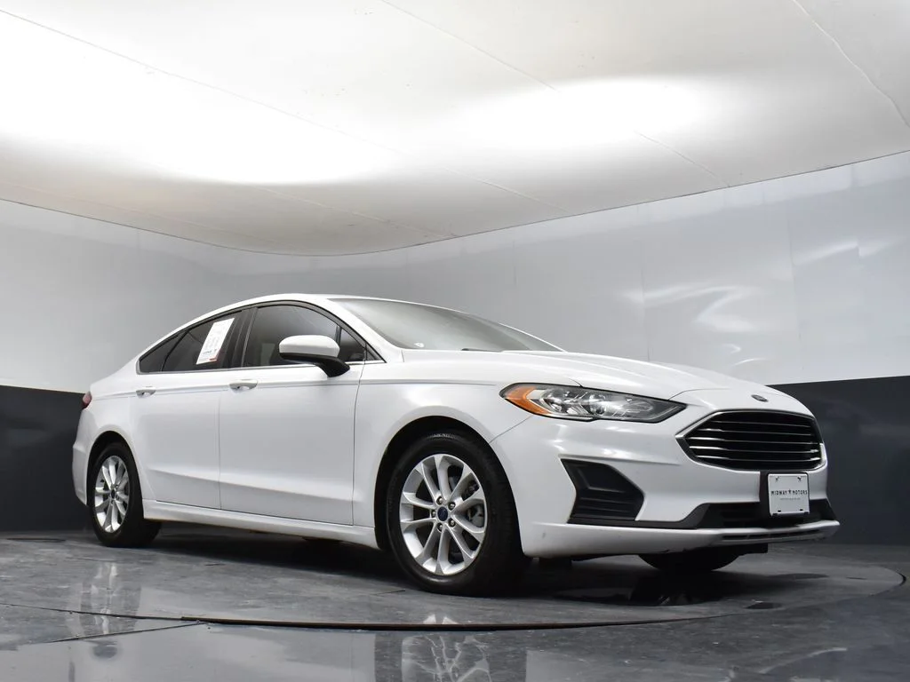Used 2020 White Ford SE image 30