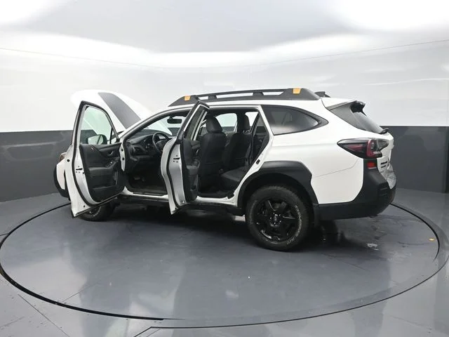 Used 2022 White Subaru Wilderness image 43