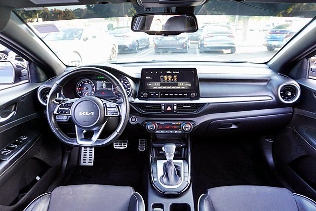 Used 2022 Gray Kia GT-Line Premium Package image 17