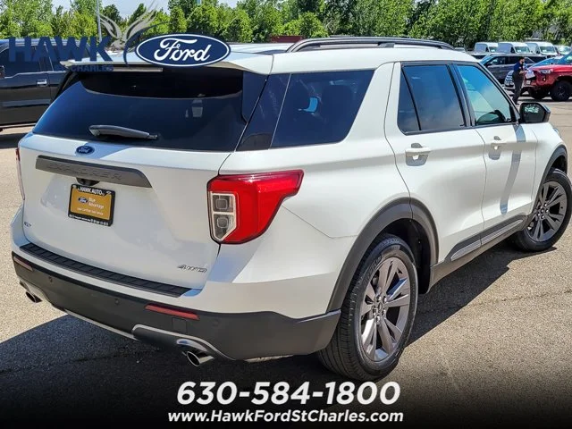 Certified Used 2023 White Metallic Ford XLT image 34