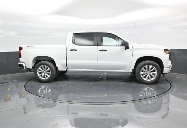 2026 Chevrolet Silverado 1500 Custom - Photo 8
