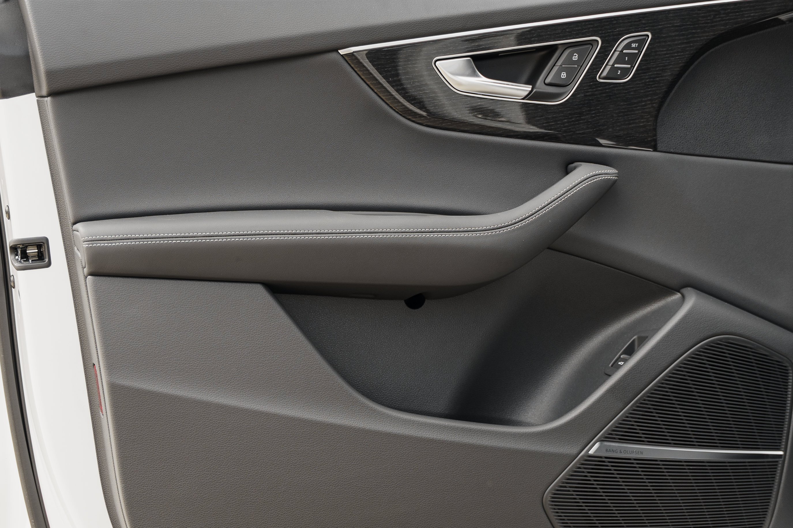 New 2026 Glacier White Metallic Audi Premium Plus image 23
