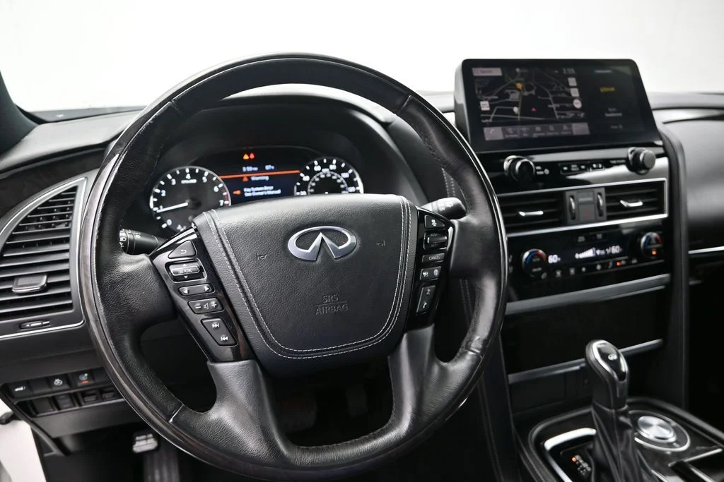 Used 2023 White INFINITI Sensory image 24