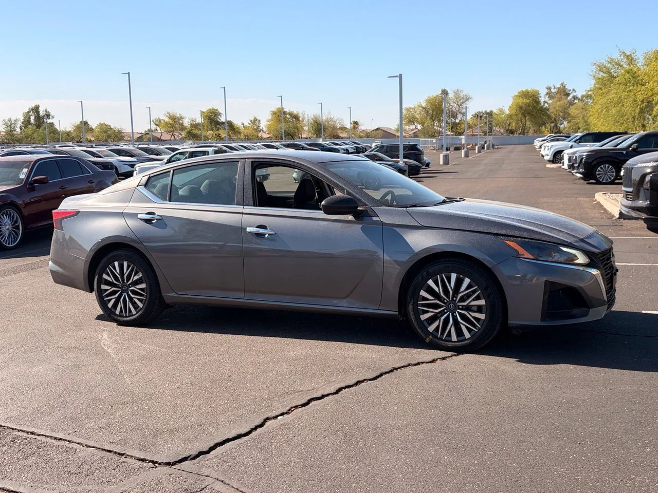 Used 2024 Gun Metallic Nissan 2.5 SV image 5
