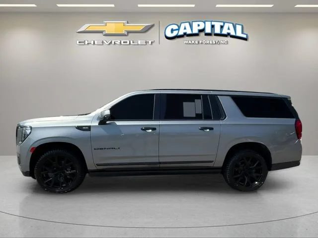 Used 2023 STERLING METALLIC GMC Denali image 2
