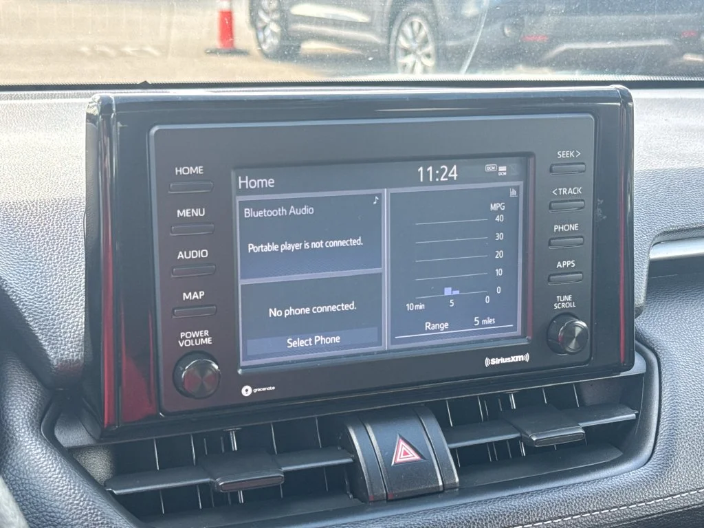 Used 2021 Silver Toyota XLE image 24