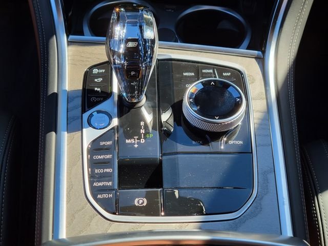 2026 BMW 8 Series 840i - Photo 22