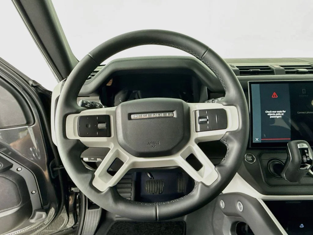 New 2026  Land Rover X-Dynamic SE image 12