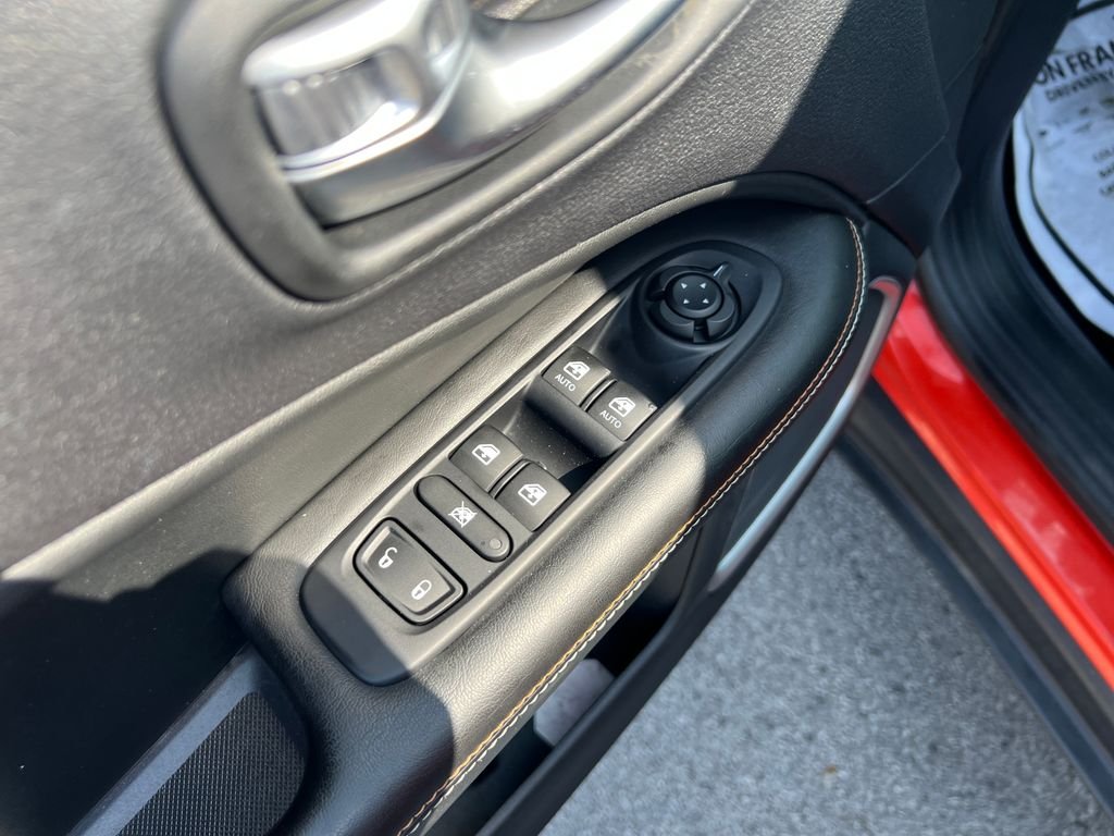 Used 2018 Orange Jeep Sport image 11