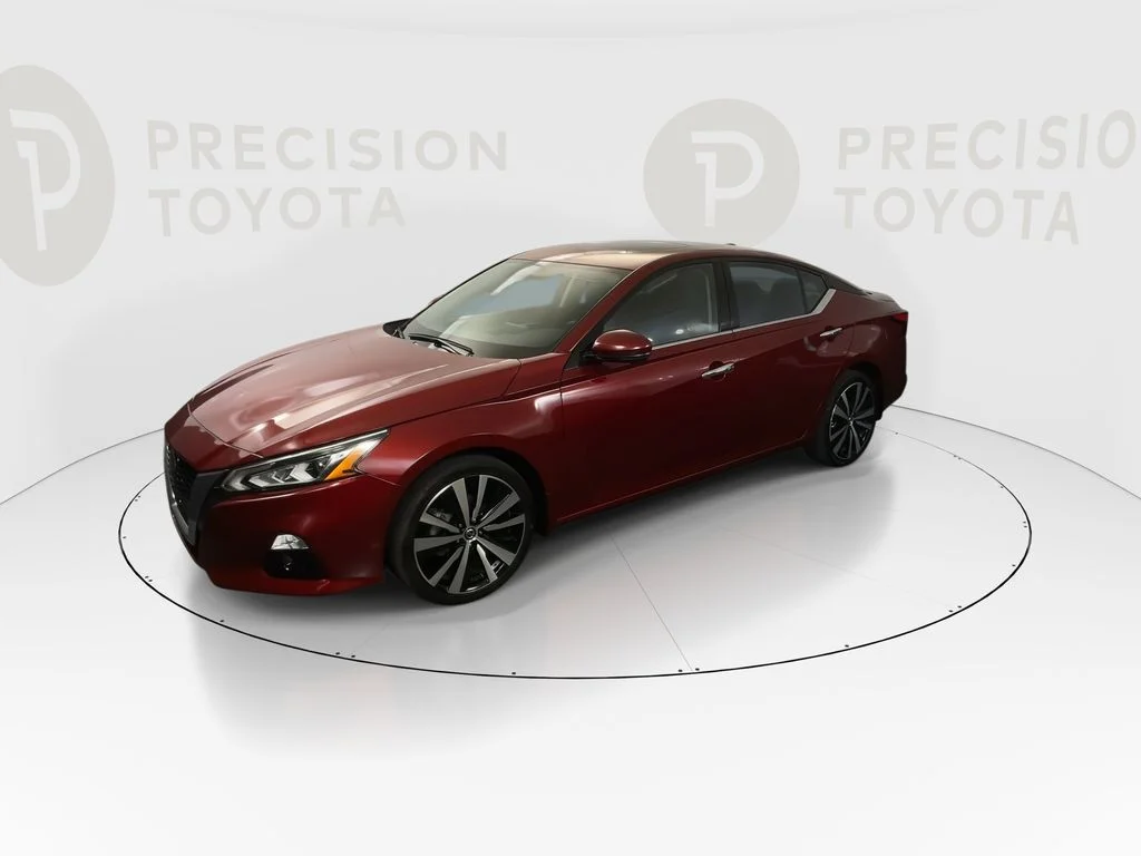 Used 2020 Scarlet Ember Tintcoat Nissan 2.5 Platinum image 9