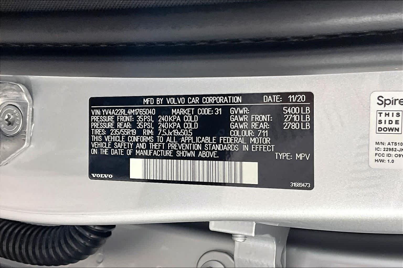 Used 2021 Bright Silver Metallic Volvo Inscription image 34