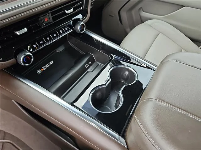 Used 2025 Sterling Gray Metallic Chevrolet Z71 4x4 image 20