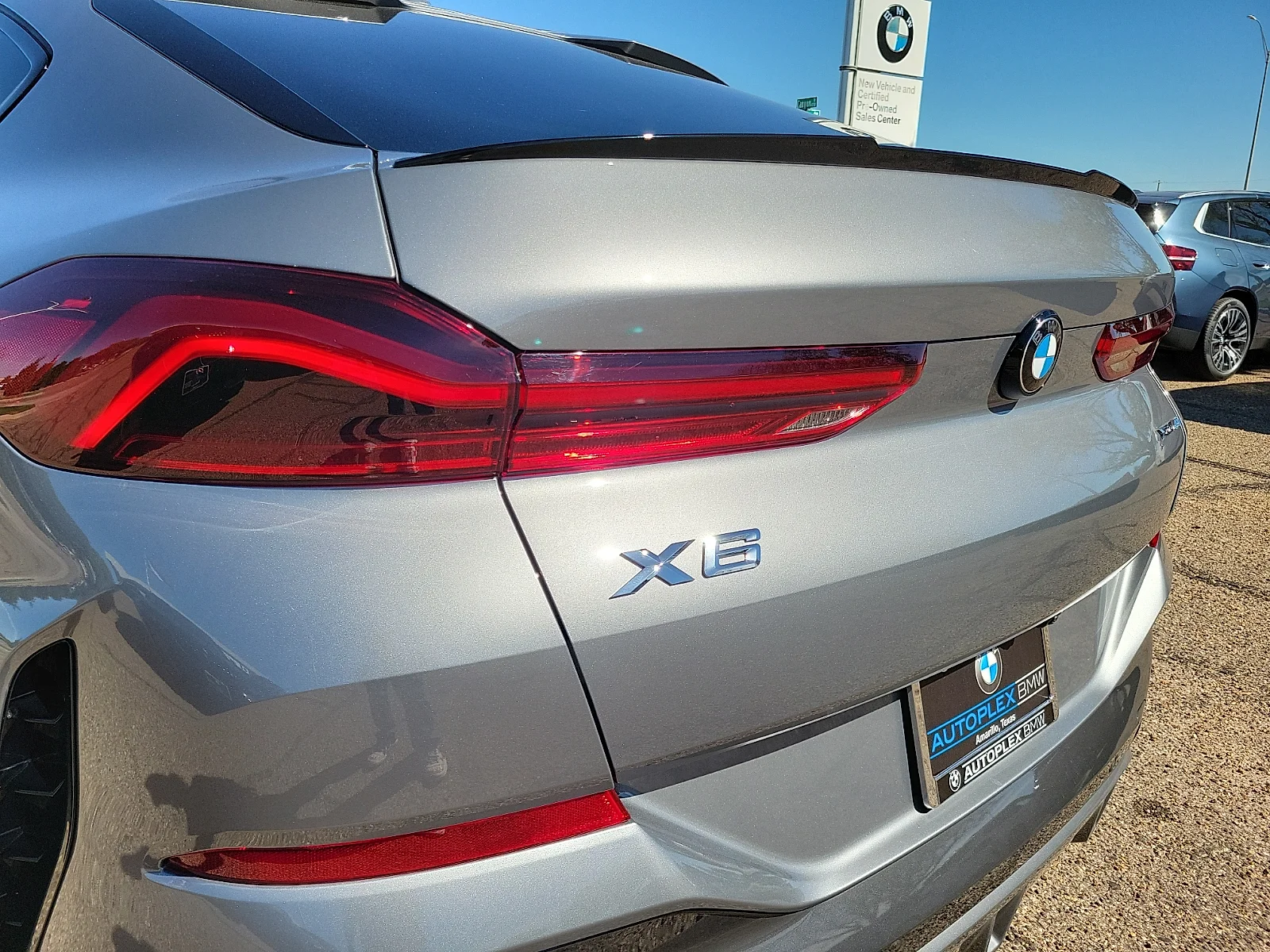 New 2027 Skyscraper Gray BMW xDrive40i All-Wheel Drive Sports Activity image 8