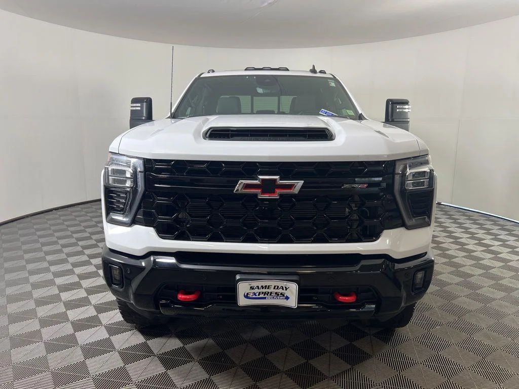 Used 2025 Summit White Chevrolet ZR2 image 35