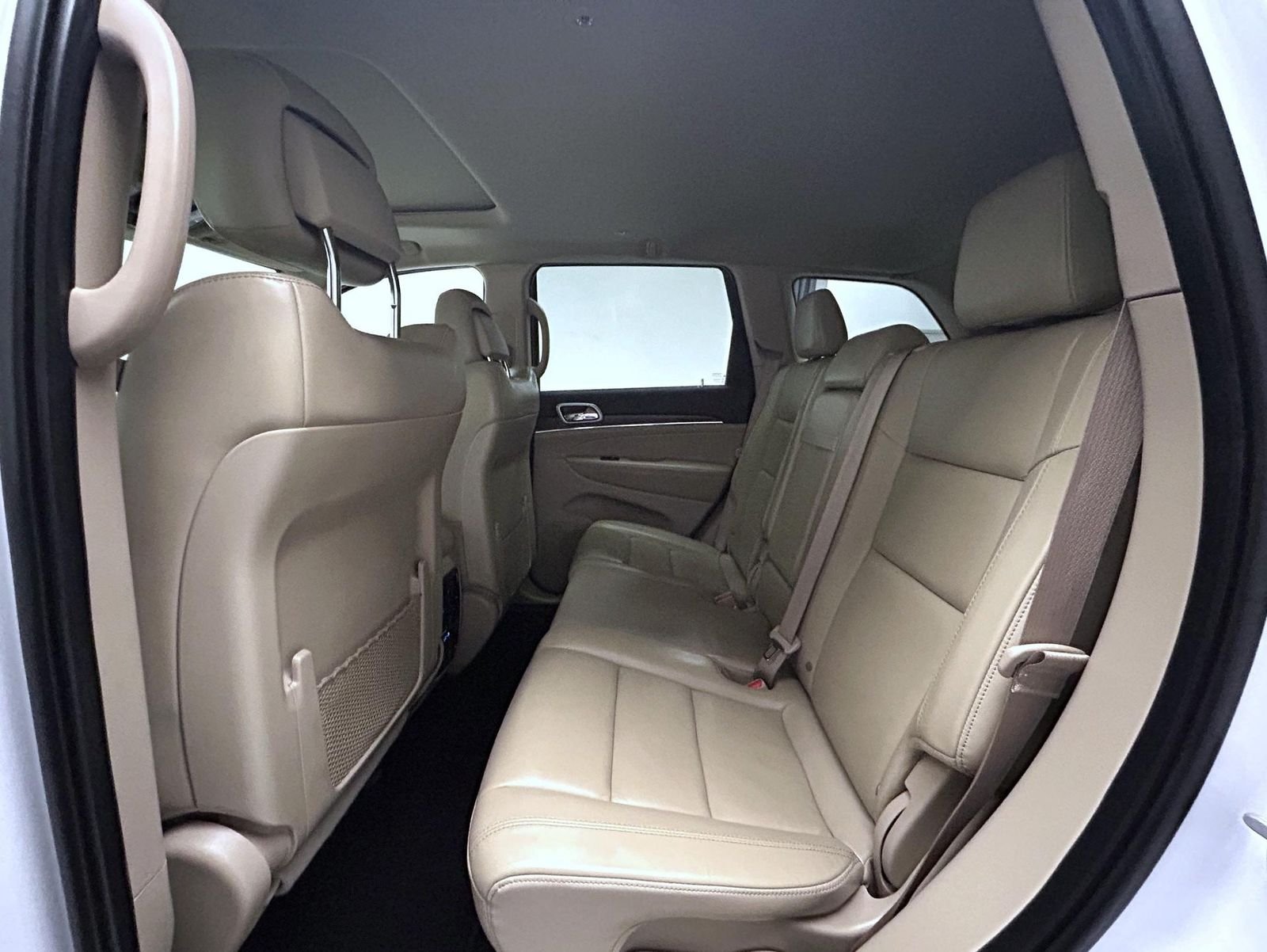 Used 2019 White Jeep Limited image 19