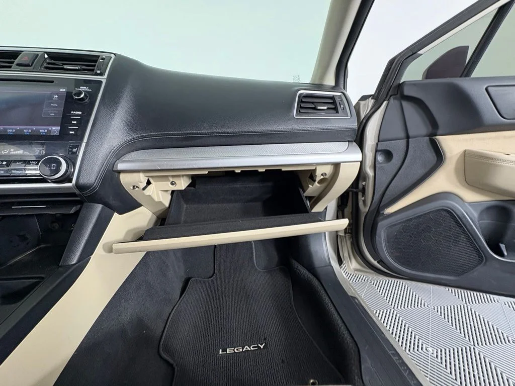 Used 2018 Gray Subaru 2.5i image 27