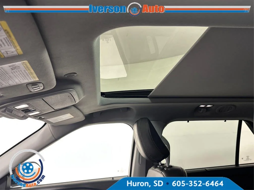 Used 2020 Atlas Blue Ford Limited image 34