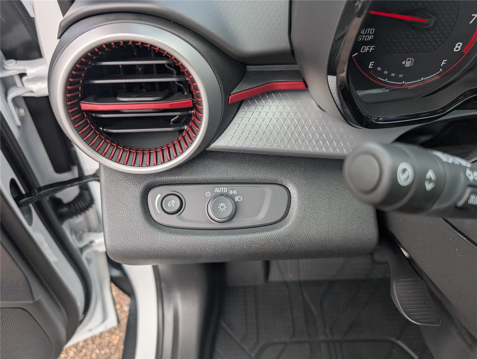 2026 Chevrolet Trax RS - Photo 26