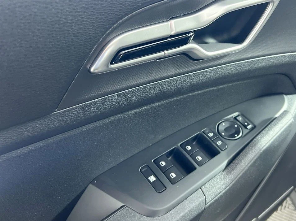 New 2026 Glacial White Pearl Kia LX image 14