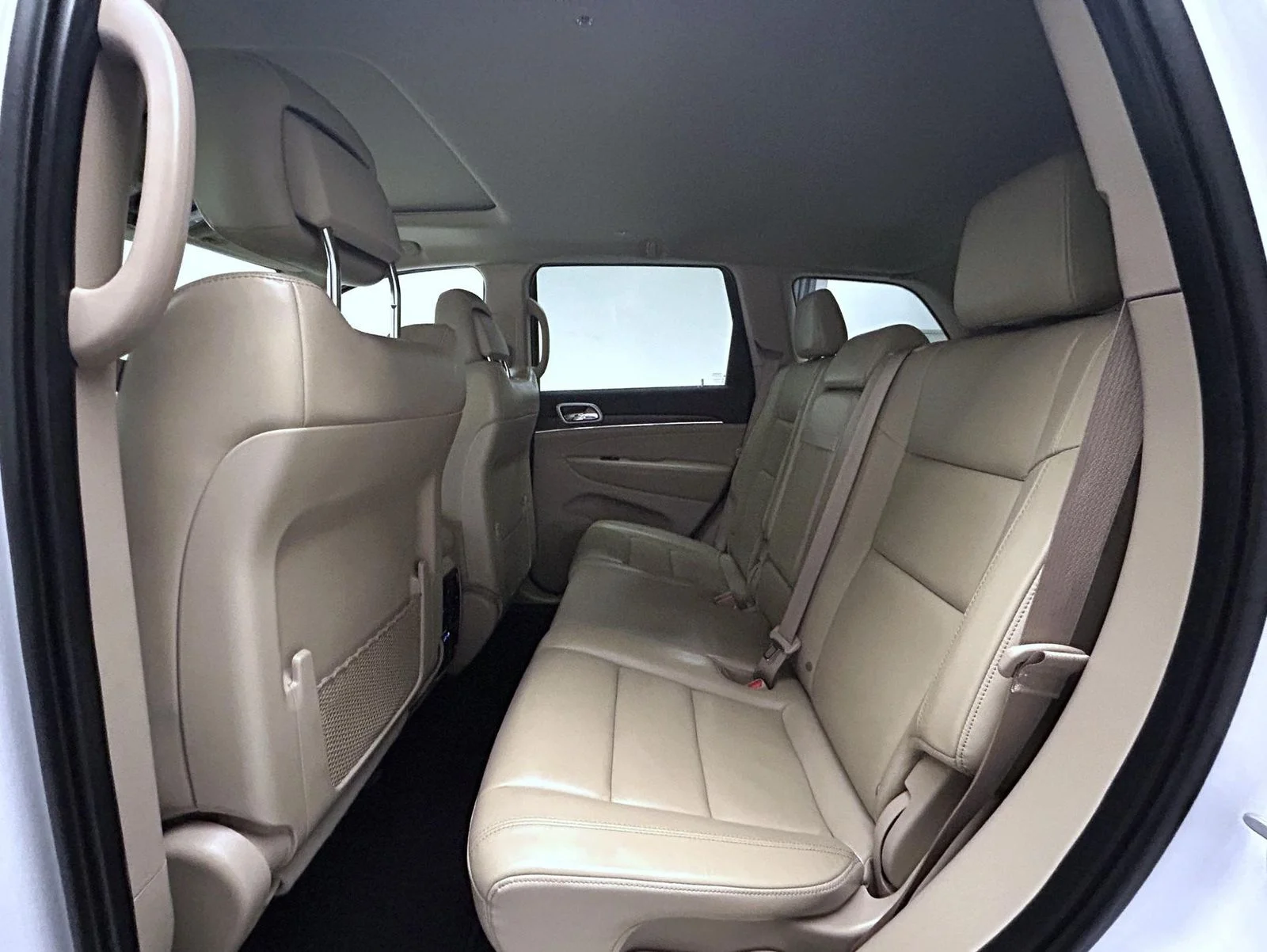 Used 2019 White Jeep Limited image 19