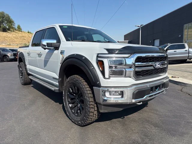 Used 2024 Gray Ford Lariat image 4
