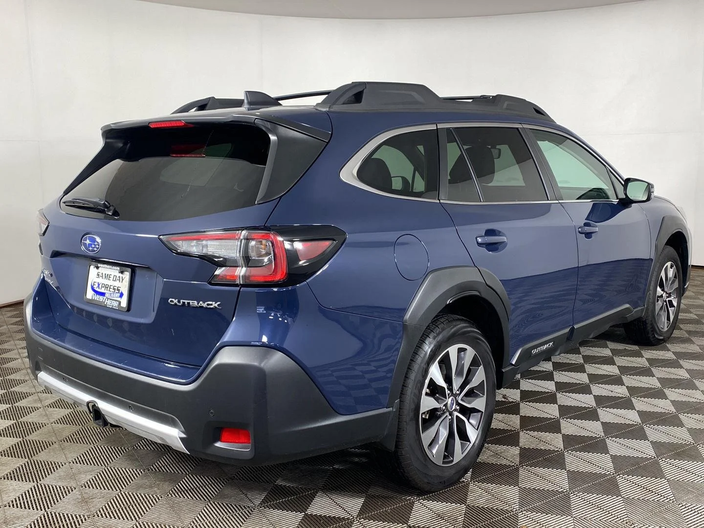 Used 2025 Cosmic Blue Pearl Subaru Limited image 5
