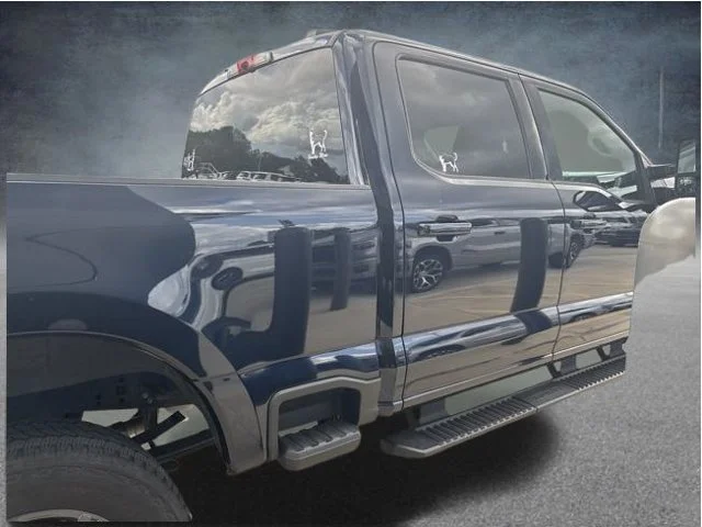 Used 2024 Blue Ford XLT image 4