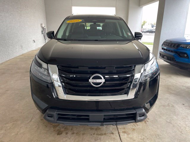 Used 2025 Black Nissan SV image 4