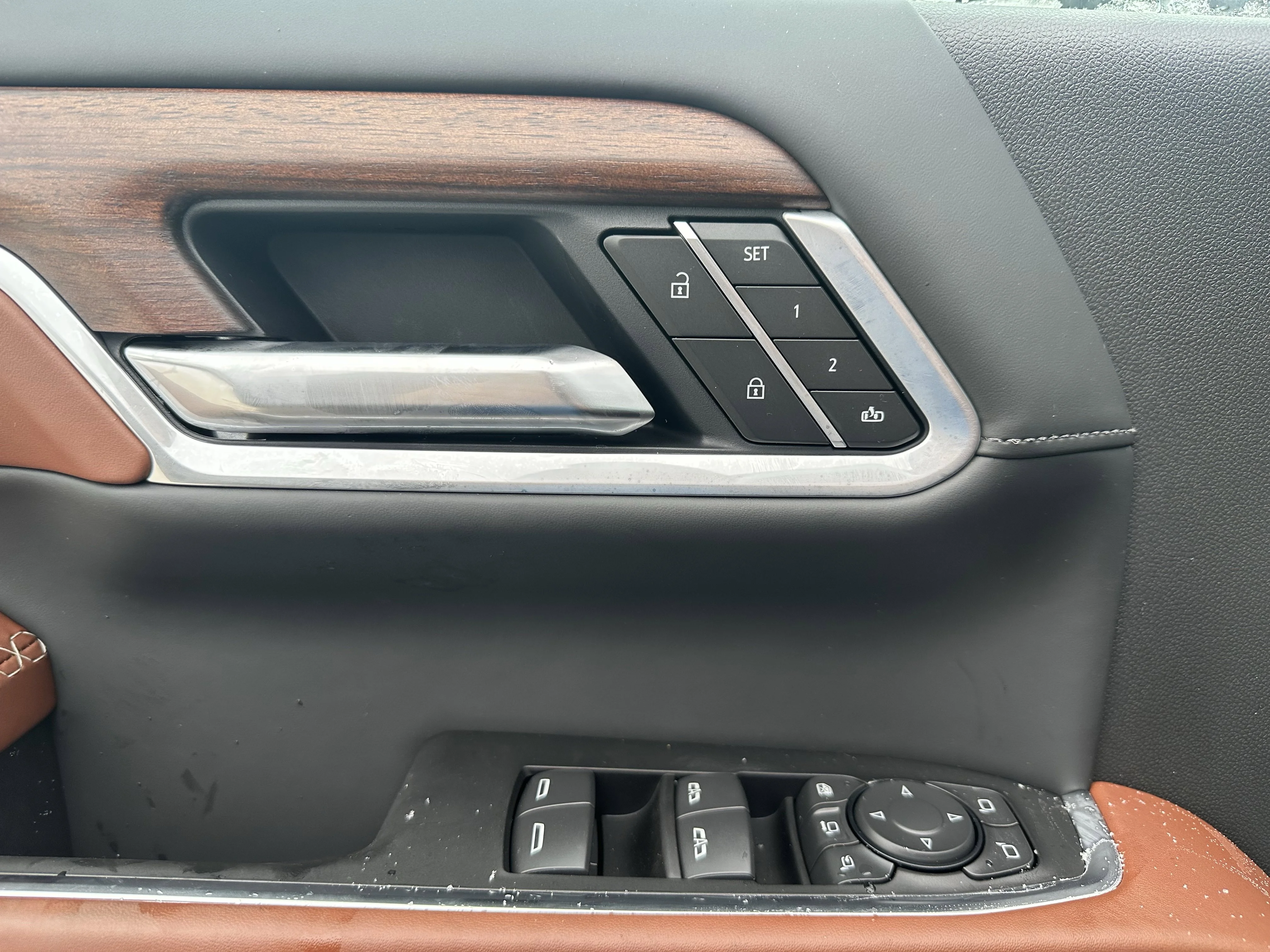 New 2026 Polar White Tricoat GMC Denali Ultimate image 9