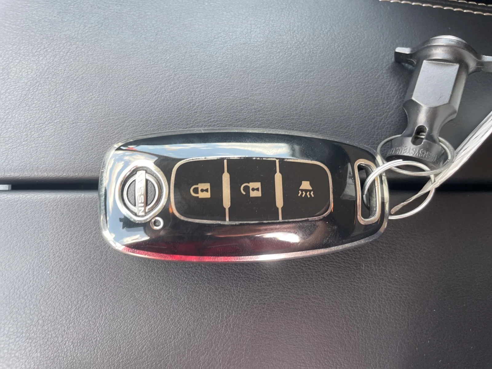 Used 2026 White Nissan S image 29