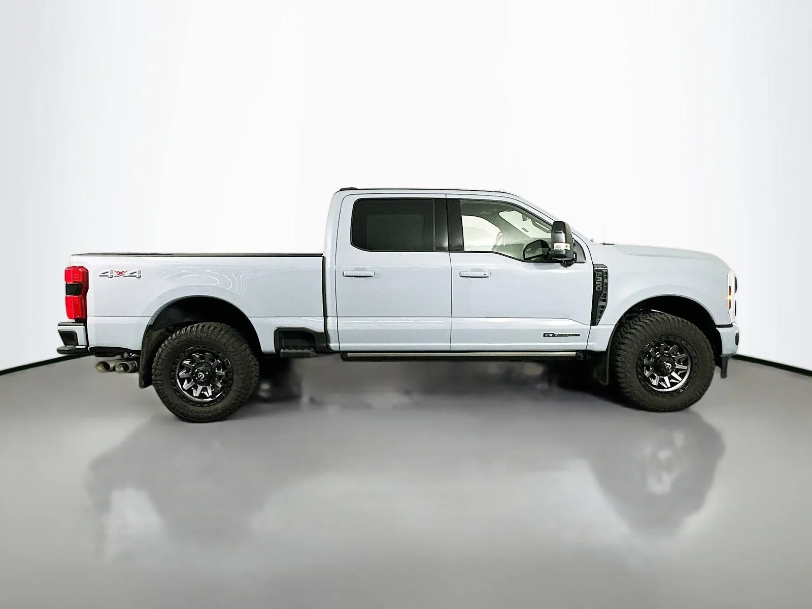 2025 Ford F-350 Super Duty Platinum - Photo 9