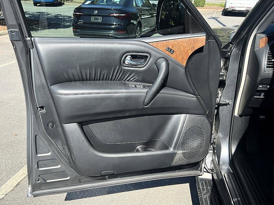 Certified Used 2023 Gun Metallic Nissan SL image 20