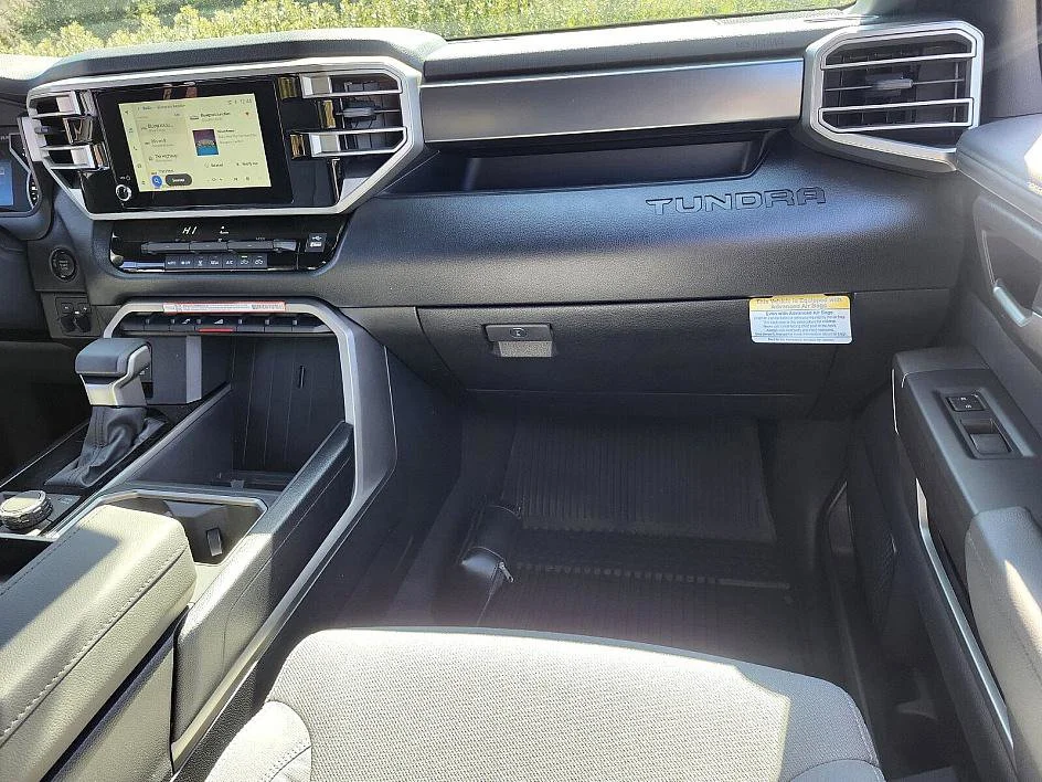2025 Toyota Tundra SR5 - Photo 14