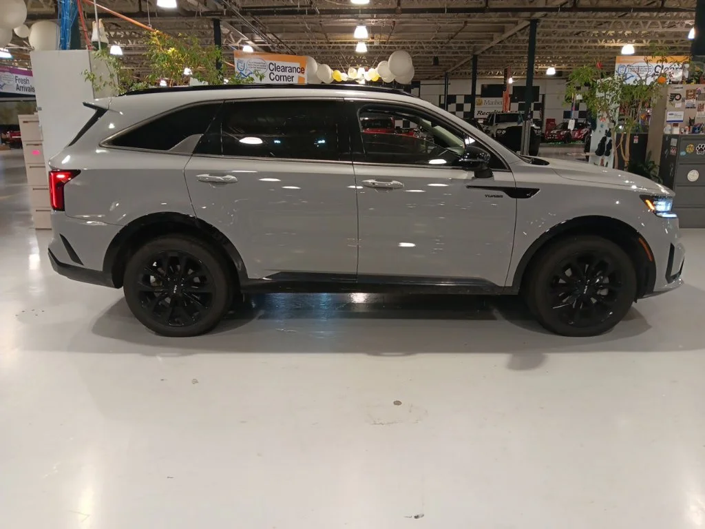 Used 2022 Gray Kia SX image 10