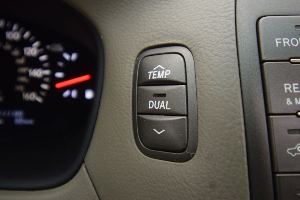 Used 2003 Millennium Silver Metallic Lexus 430 image 31