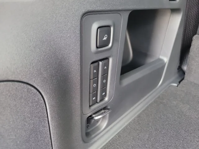 New 2027 Gray Metallic Ford Platinum image 12