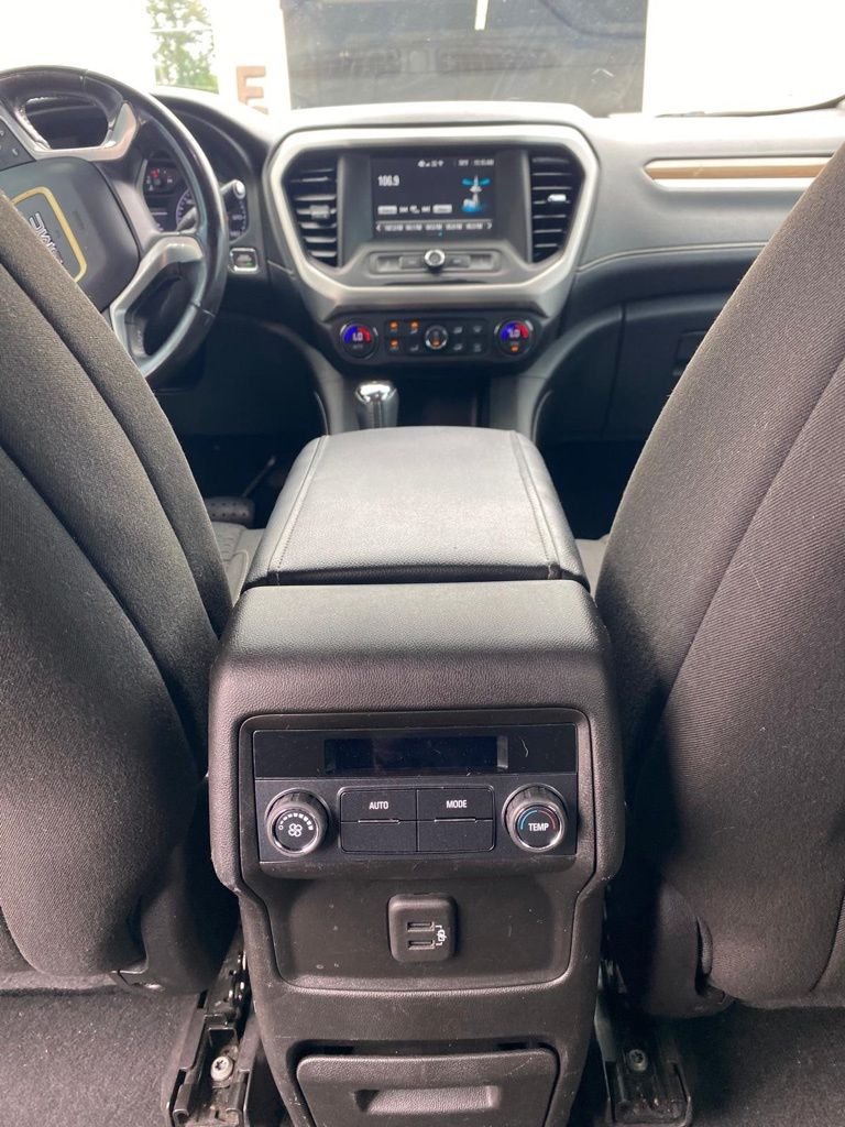 Used 2019 Gray GMC SLE-1 image 16