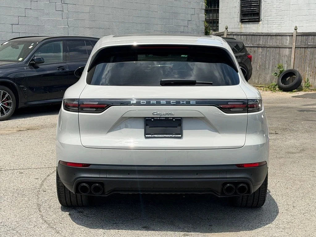 Used 2023 Black Porsche Base image 6