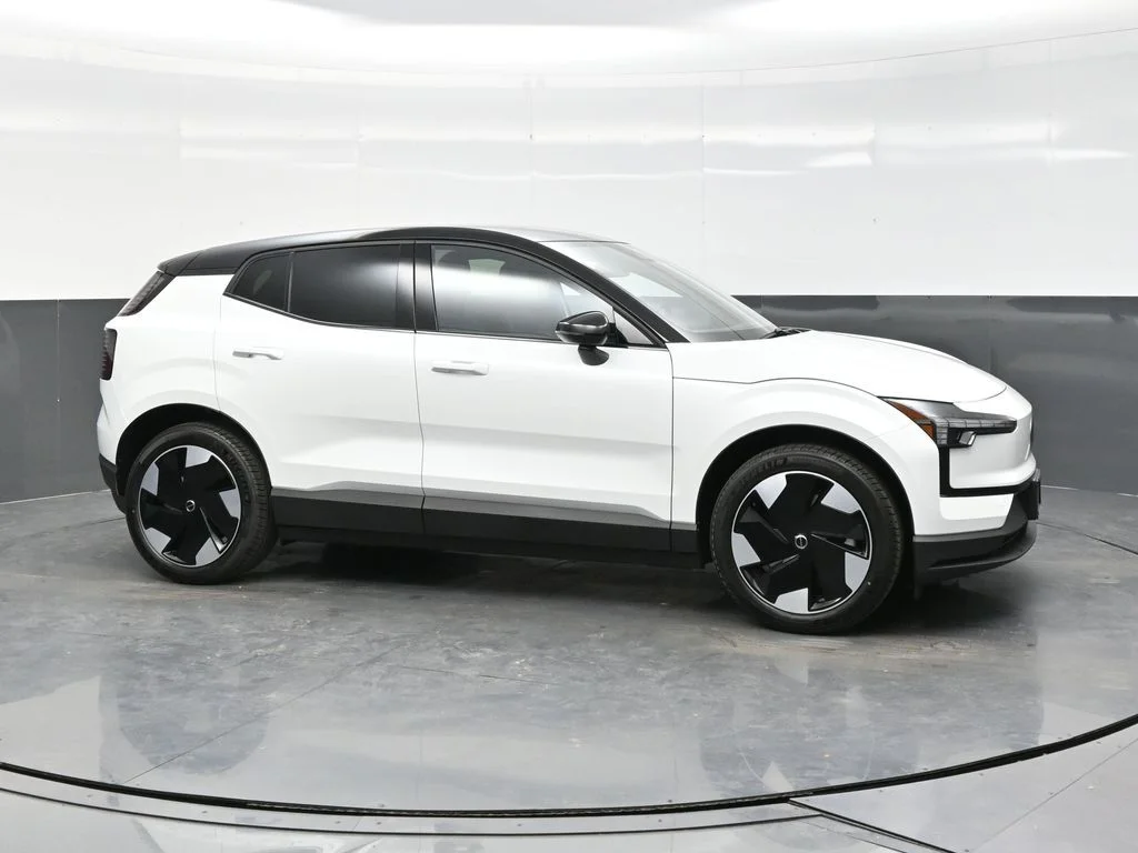 New 2026 Crystal White Volvo Twin Motor Performance Plus image 8