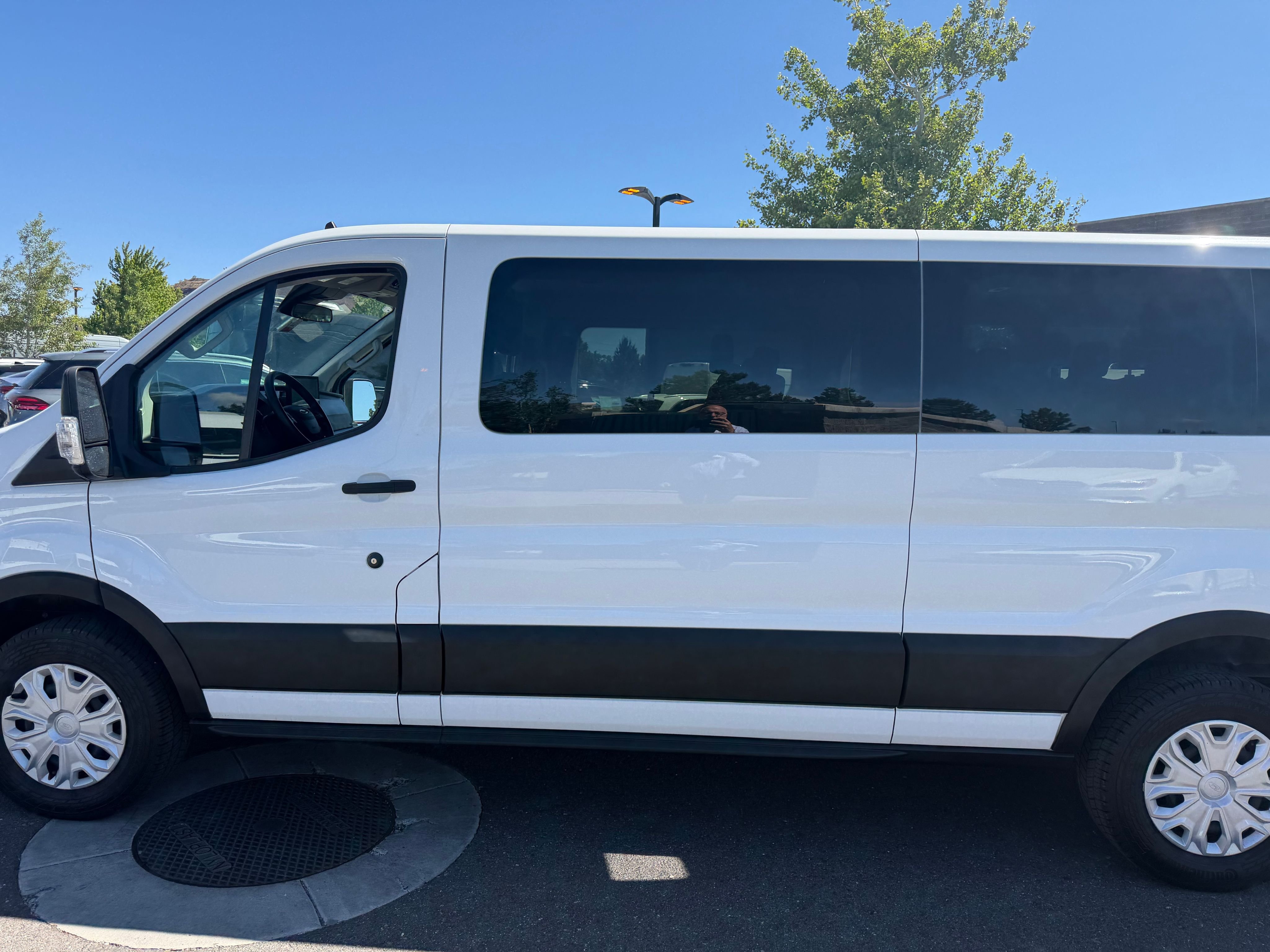 2024 Ford Transit 350 XLT Low Roof Sliding Pass. 148's photo