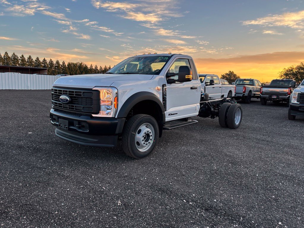 2026 Ford F-550 Super Duty Chassis Cab