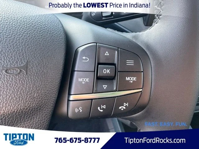 New 2025 Shadow Black Ford XLT image 6