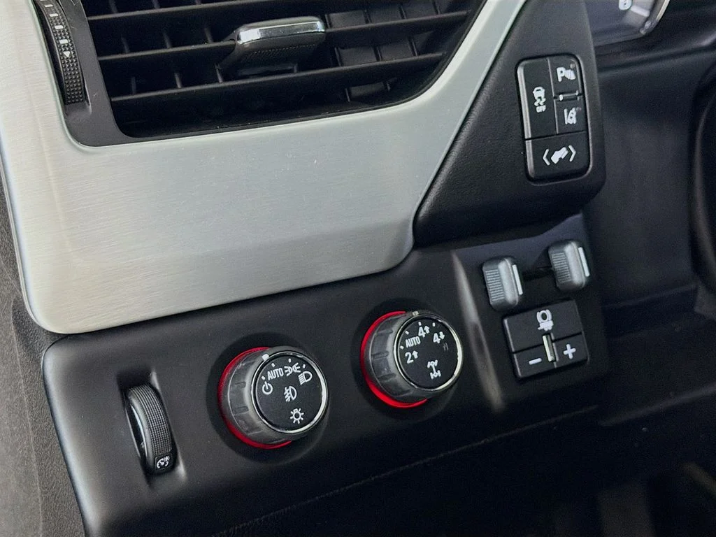 Used 2015 White GMC SLT 1500 image 11