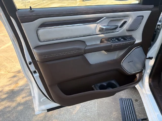 New 2027 Bright White Clear-Coat Exterior Paint RAM Laramie image 14